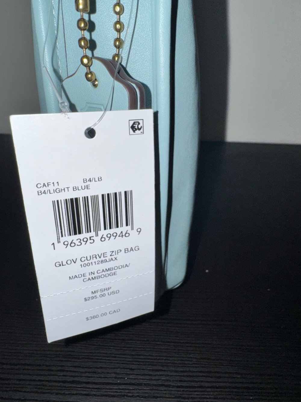 Coach Glove Tanned Leather Shoulder Bag in Light Blue- The Curve Zip Bag - Picture 6 of 8